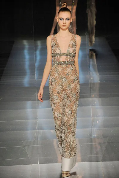 Look 37